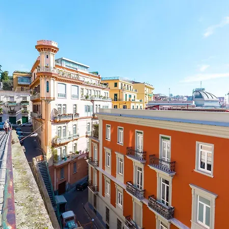 Chiaia Courtyard Haven * Naples